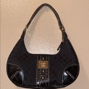 Black hand bag